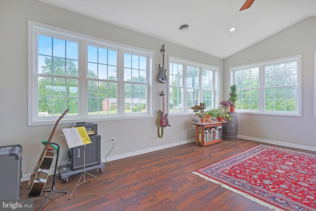 93 CANDLEWICK COURT