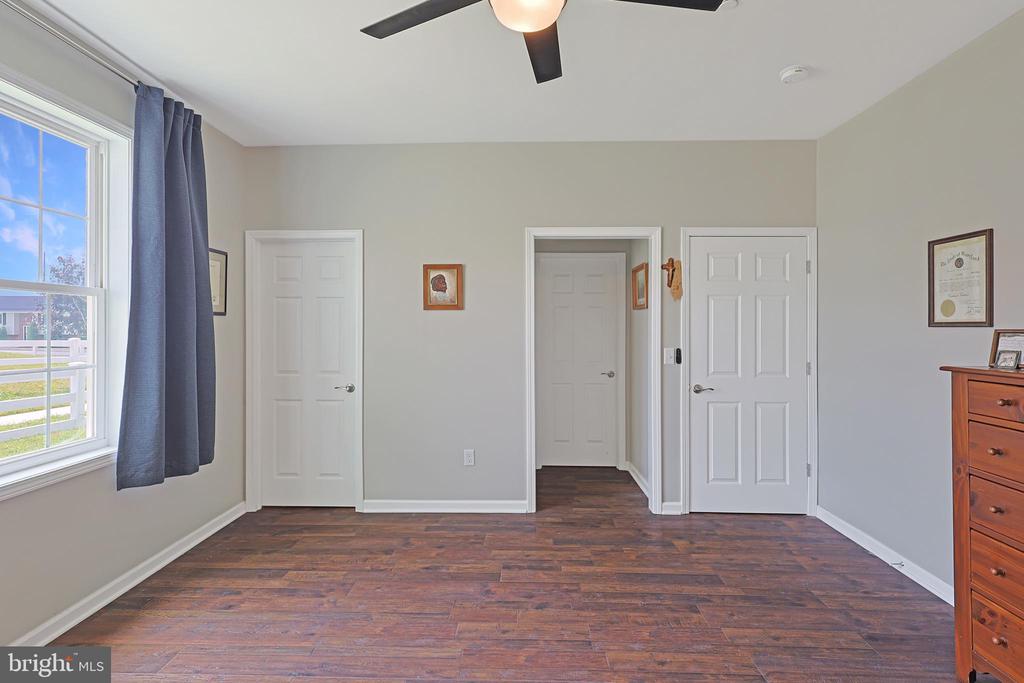 93 CANDLEWICK COURT