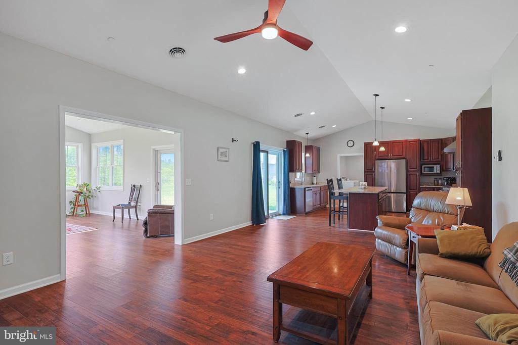 93 CANDLEWICK COURT