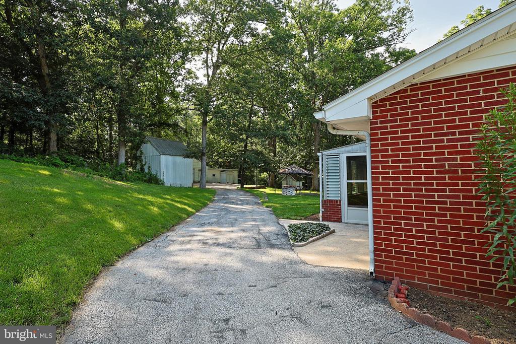17026 EYLERS VALLEY ROAD