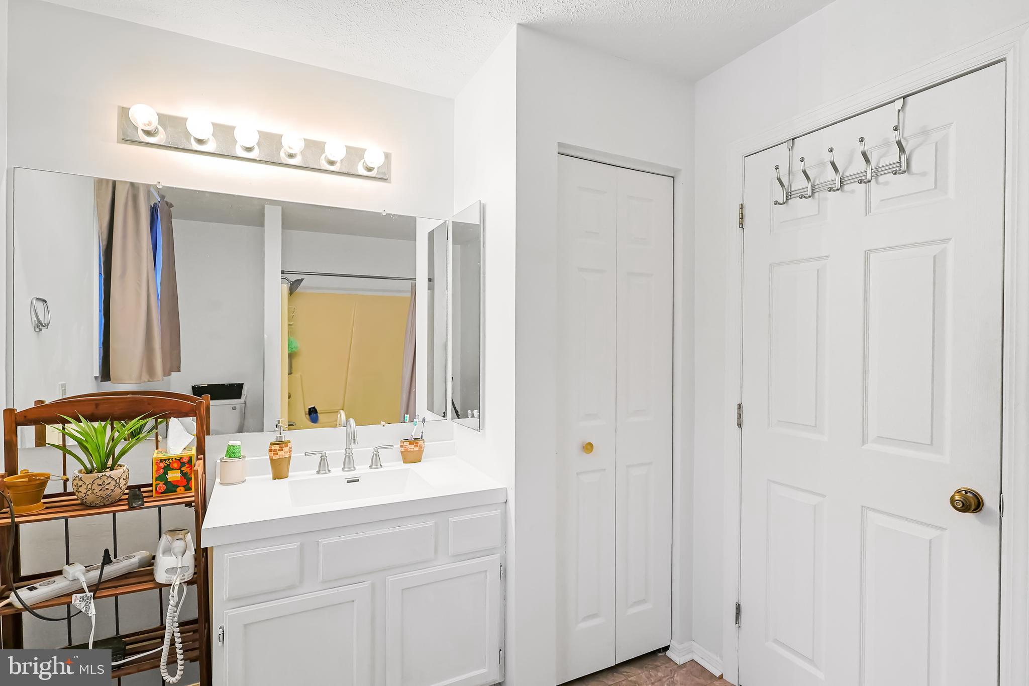 33 TEABERRY RIDGE ROAD