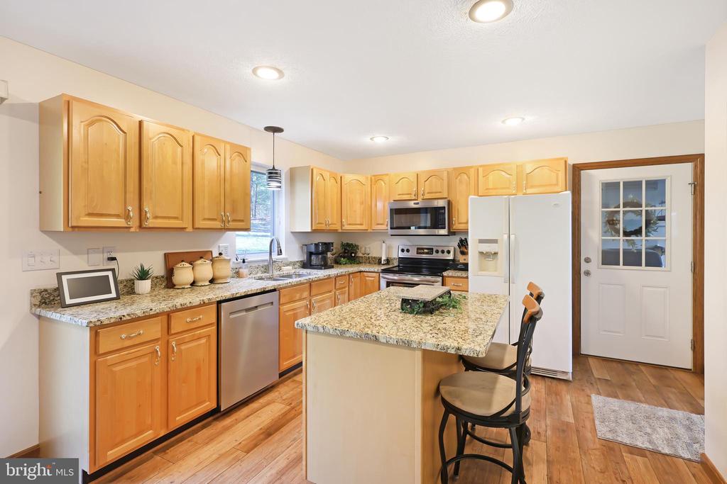 337 LAUREL WOOD DRIVE