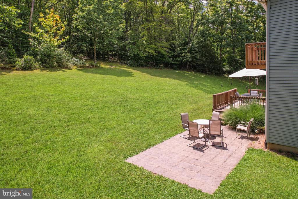 337 LAUREL WOOD DRIVE