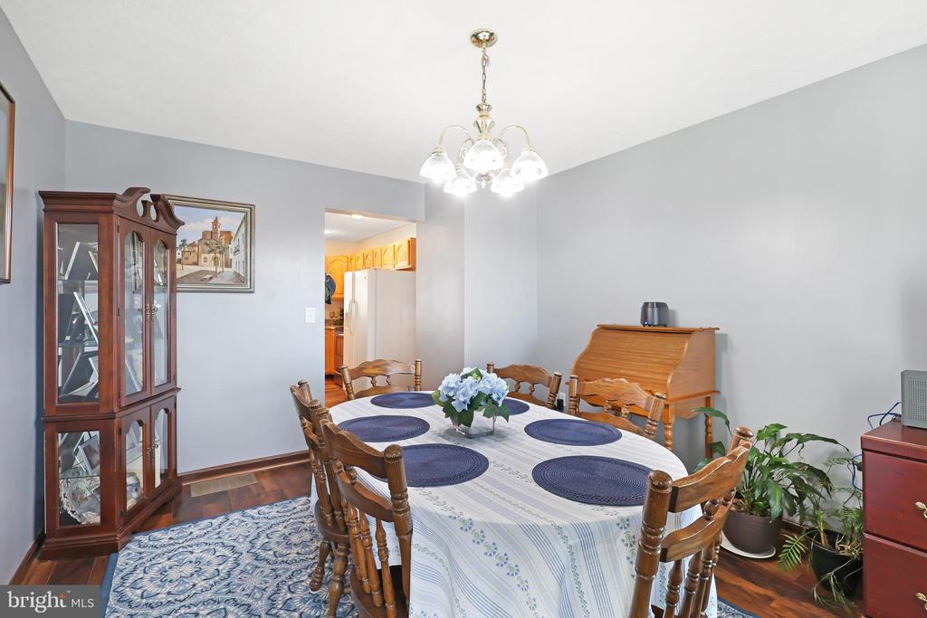 337 LAUREL WOOD DRIVE