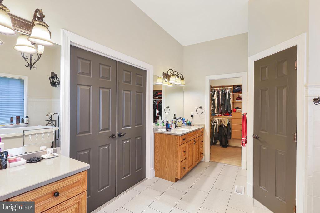 25 Mariner Ct