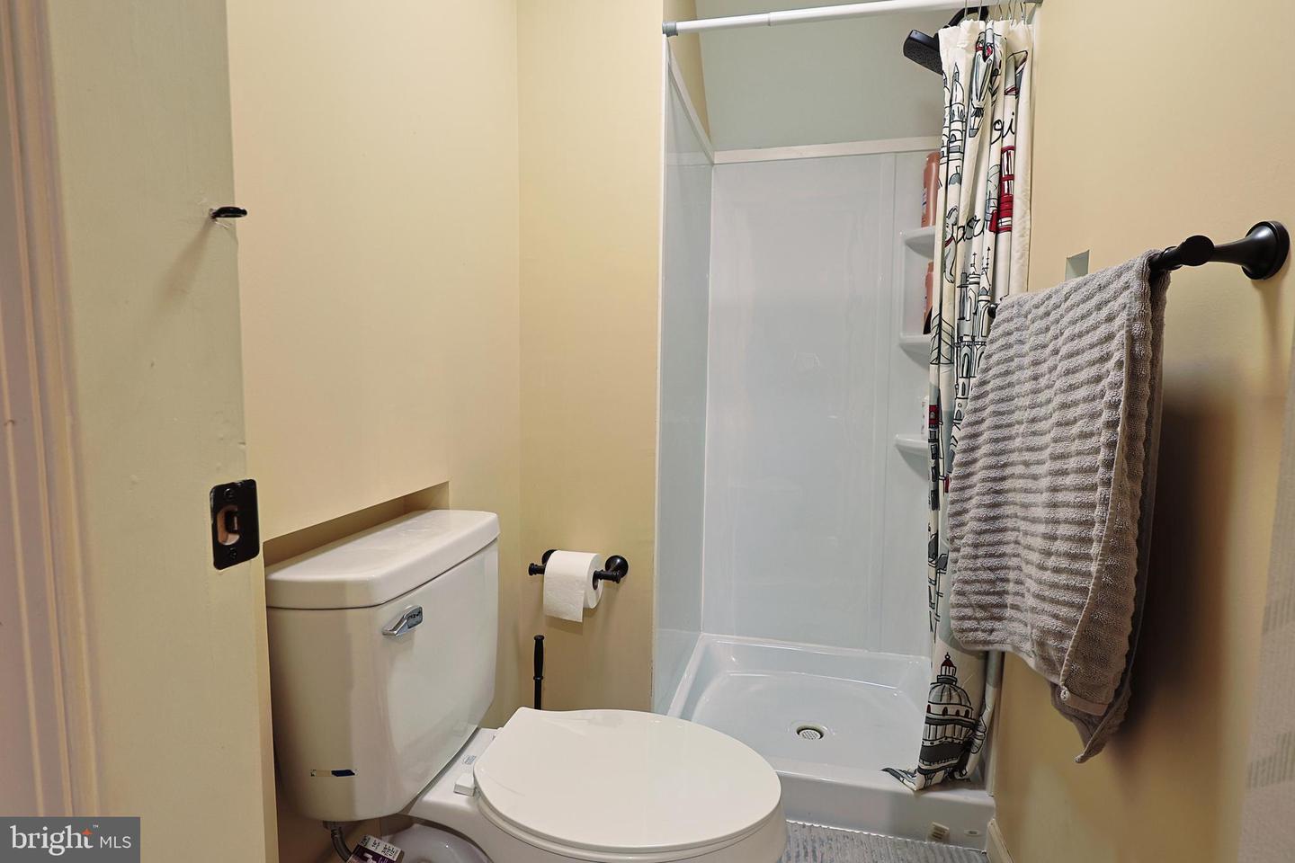 25 Mariner Ct