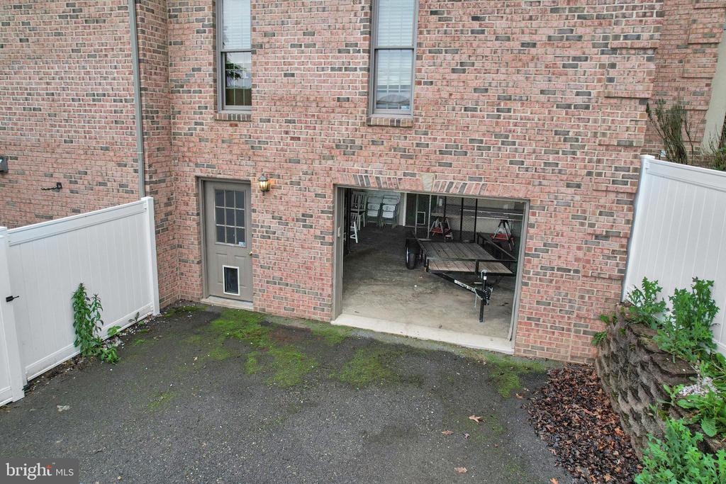 25 Mariner Ct