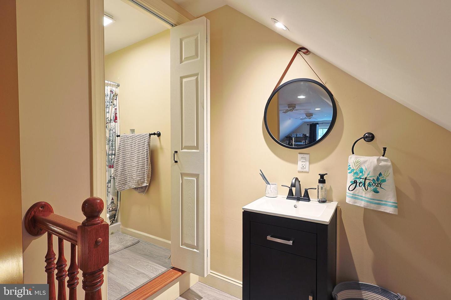 25 Mariner Ct