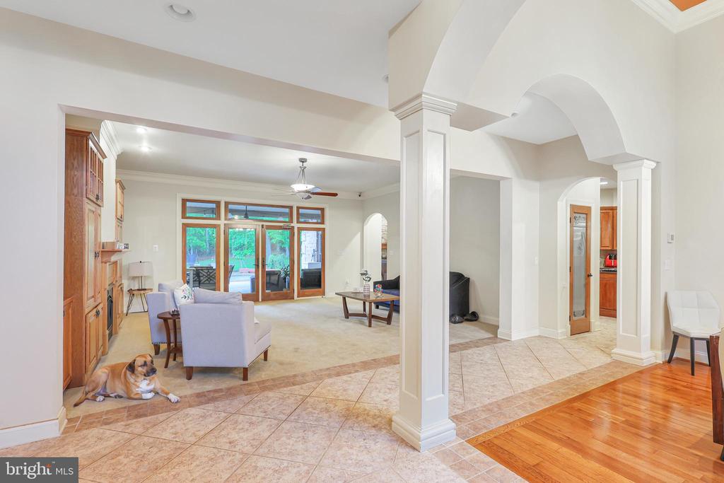 25 Mariner Ct