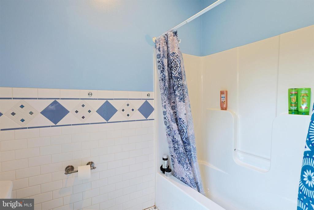 25 Mariner Ct