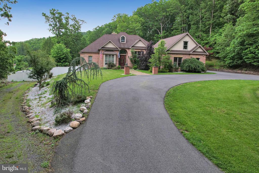 25 Mariner Ct