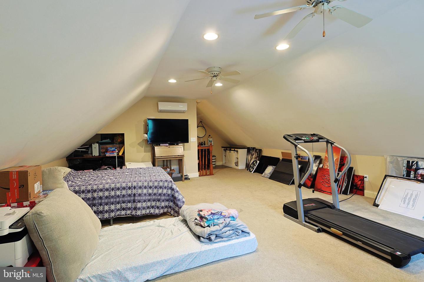 25 Mariner Ct