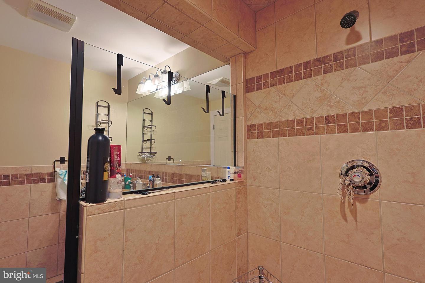 25 Mariner Ct