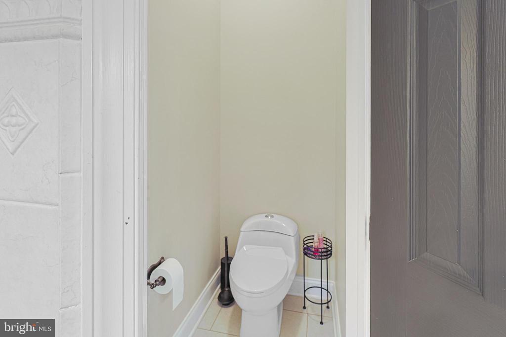 25 Mariner Ct