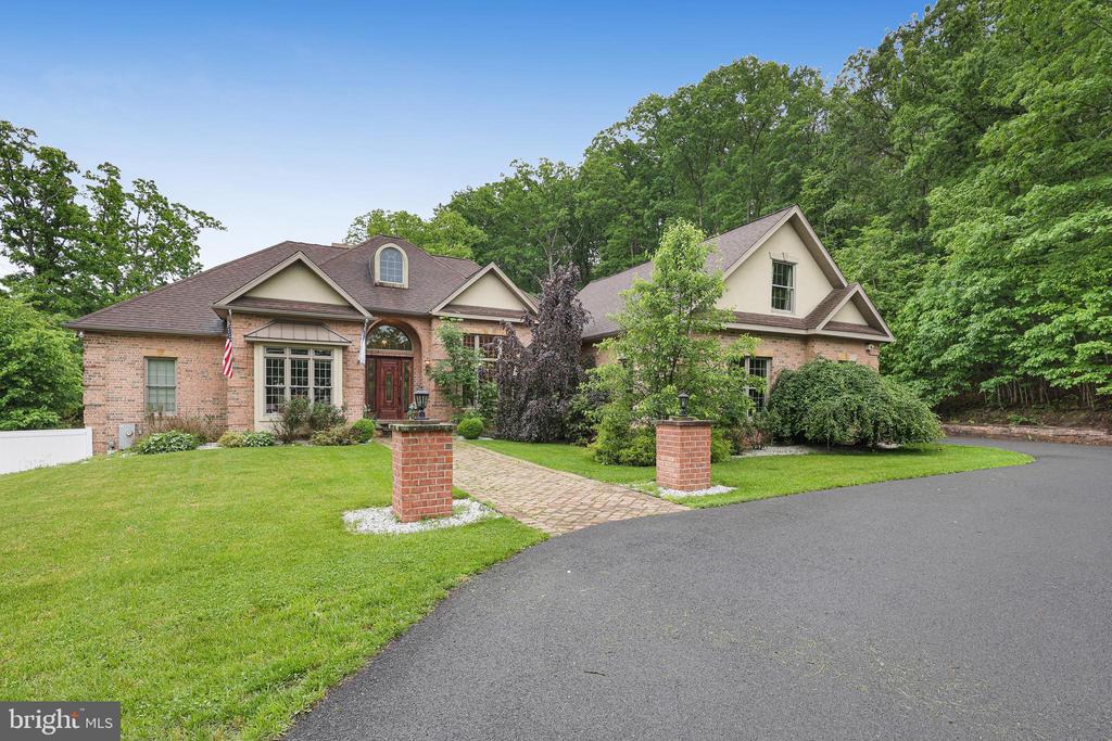 25 Mariner Ct
