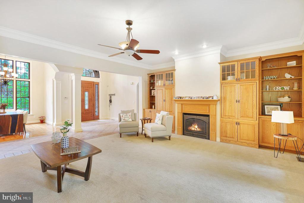 25 Mariner Ct