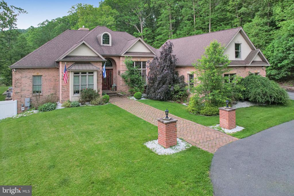 25 Mariner Ct