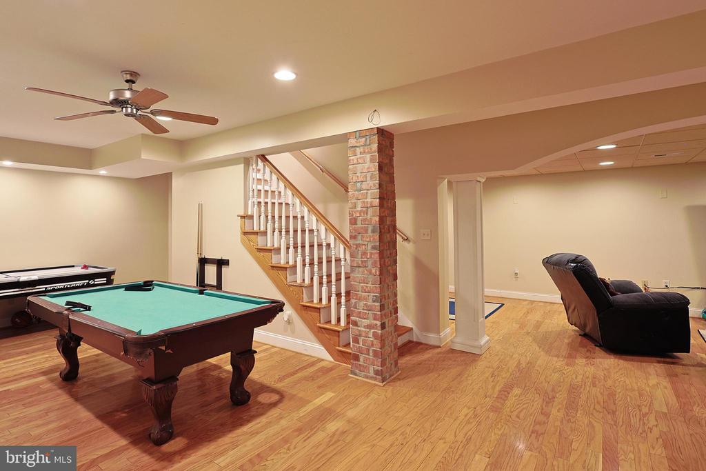 25 Mariner Ct