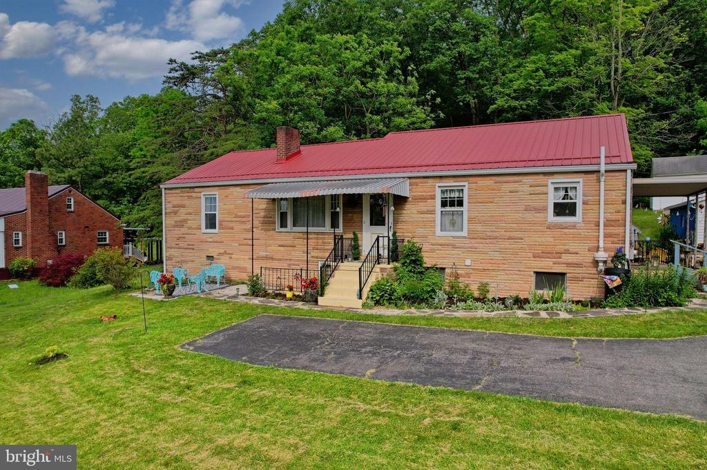 5046 FRANKFORT HIGHWAY