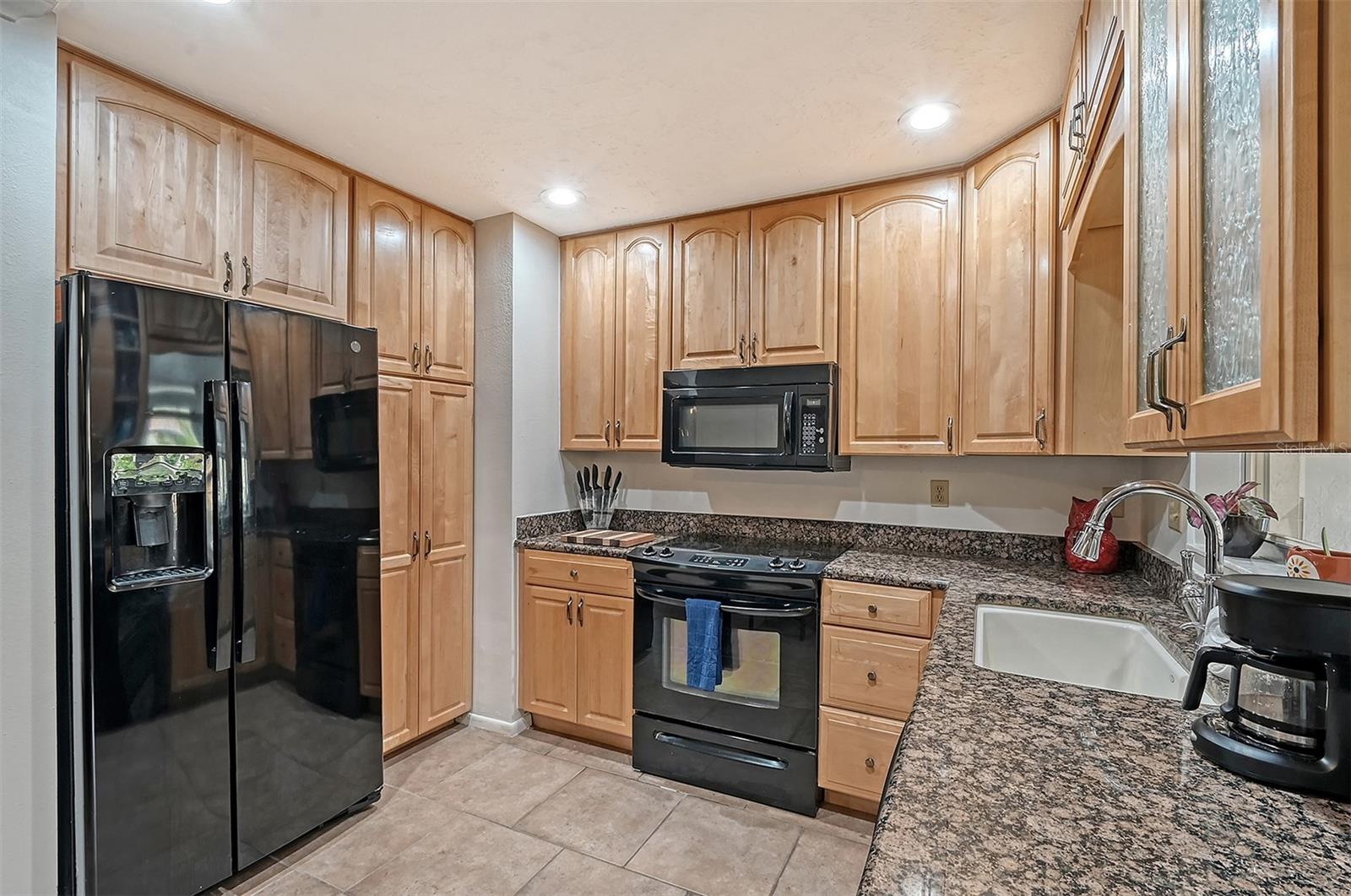 663 N JEFFERSON AVE #663