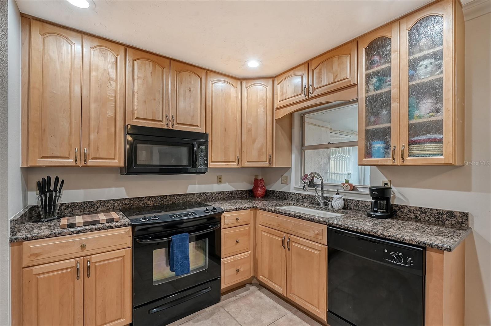 663 N JEFFERSON AVE #663