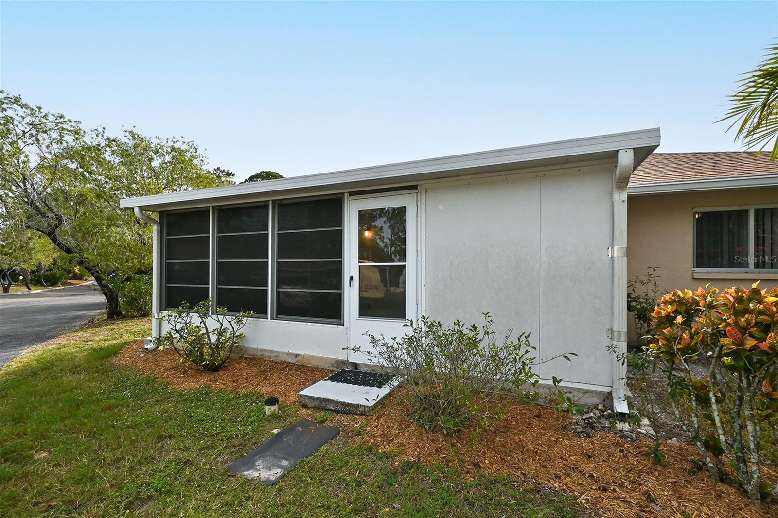 663 N JEFFERSON AVE #663