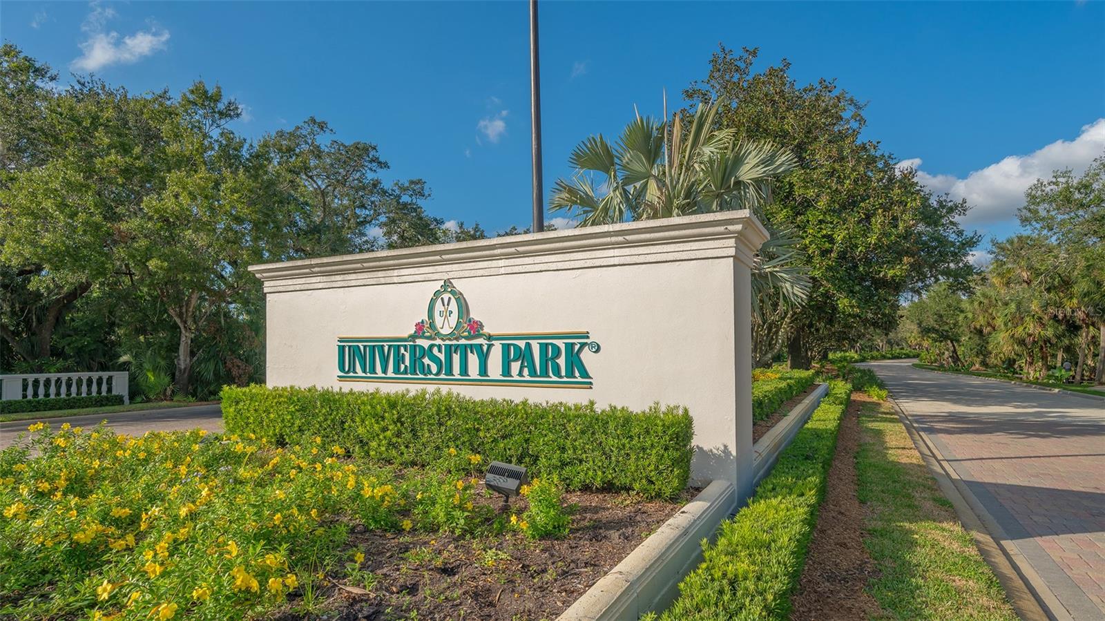 5209 PALM AIRE DR