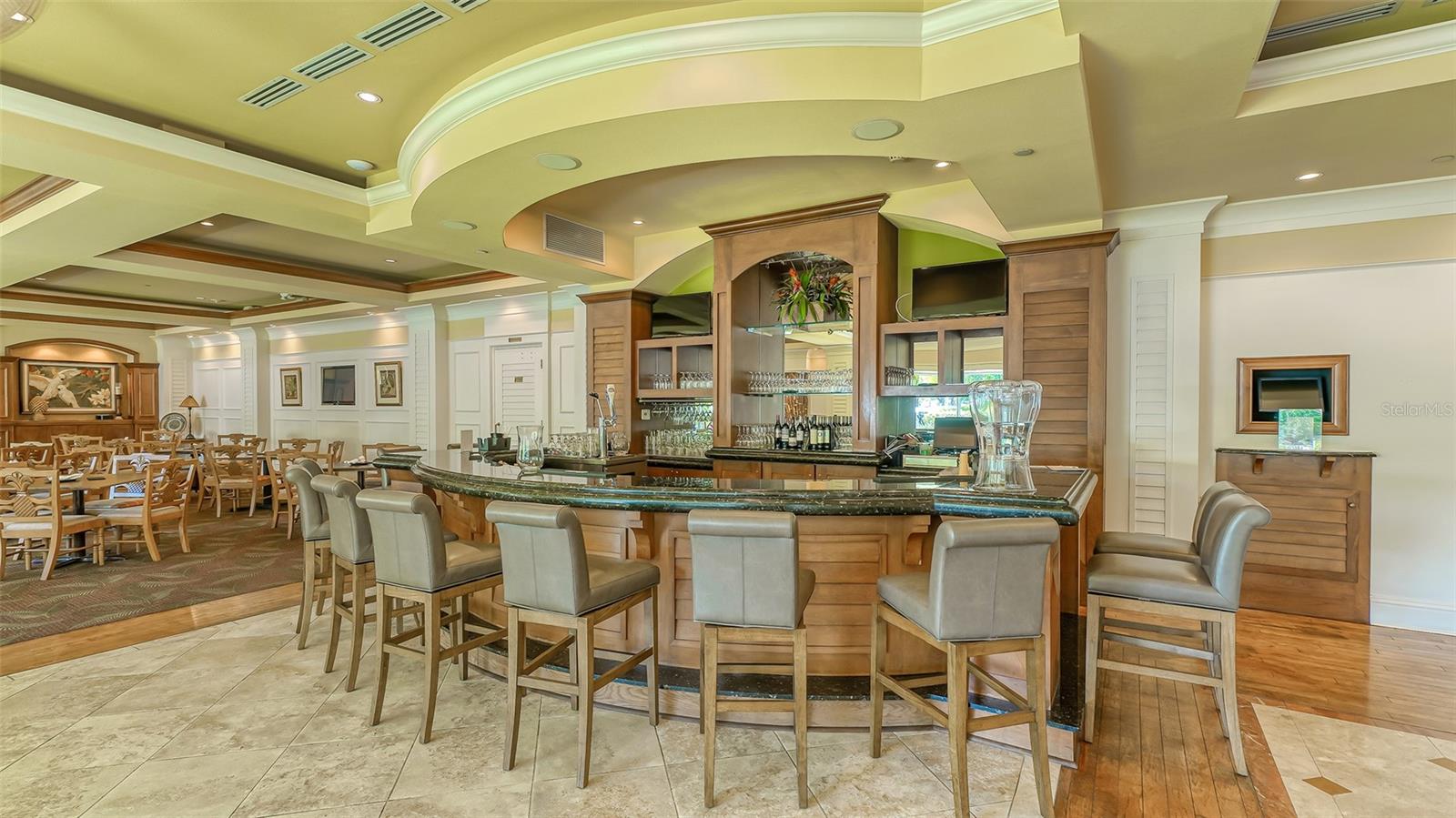 5209 PALM AIRE DR