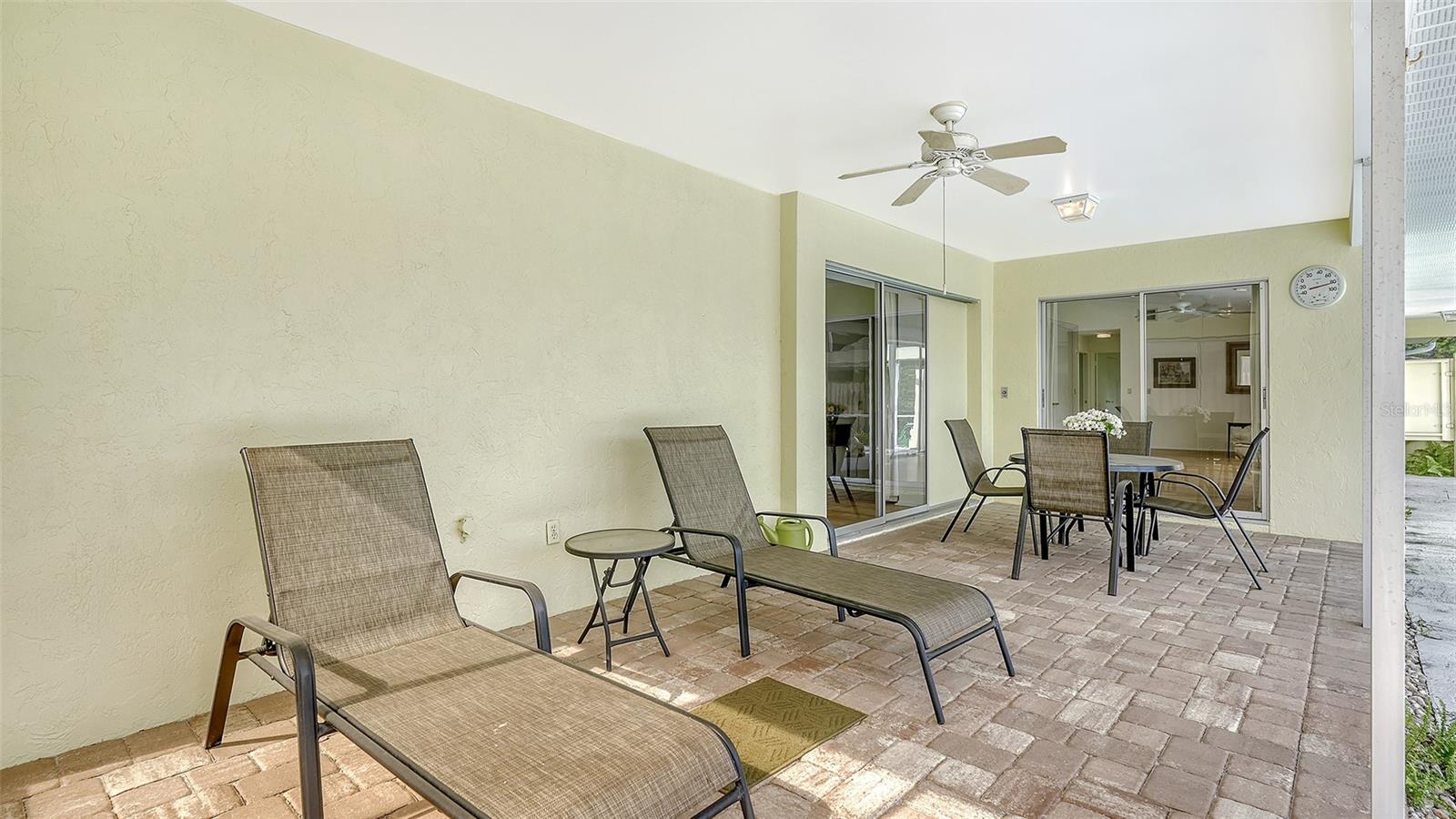 5209 PALM AIRE DR