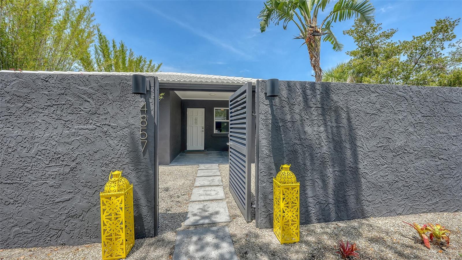 4857 STEVENS DR