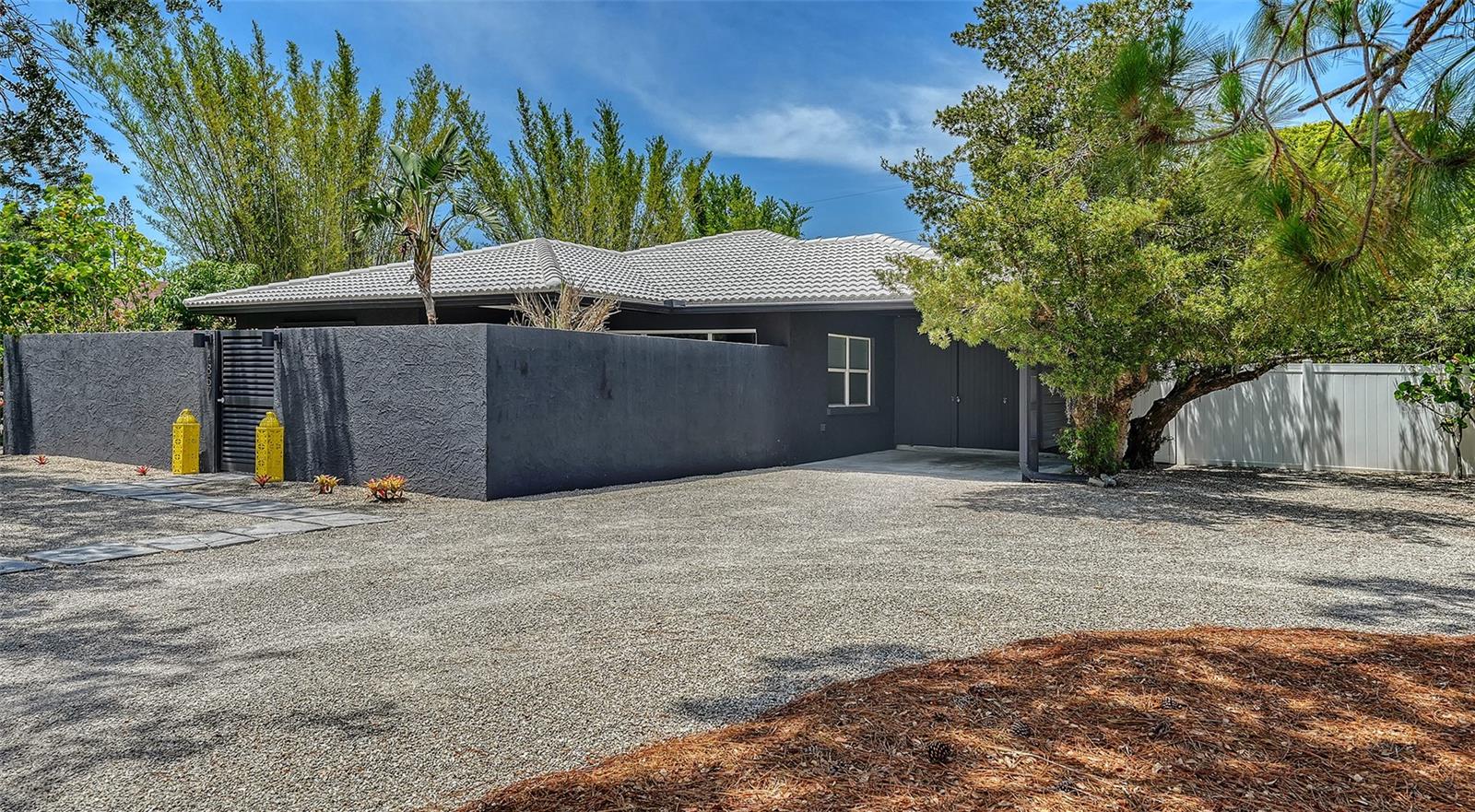 4857 STEVENS DR