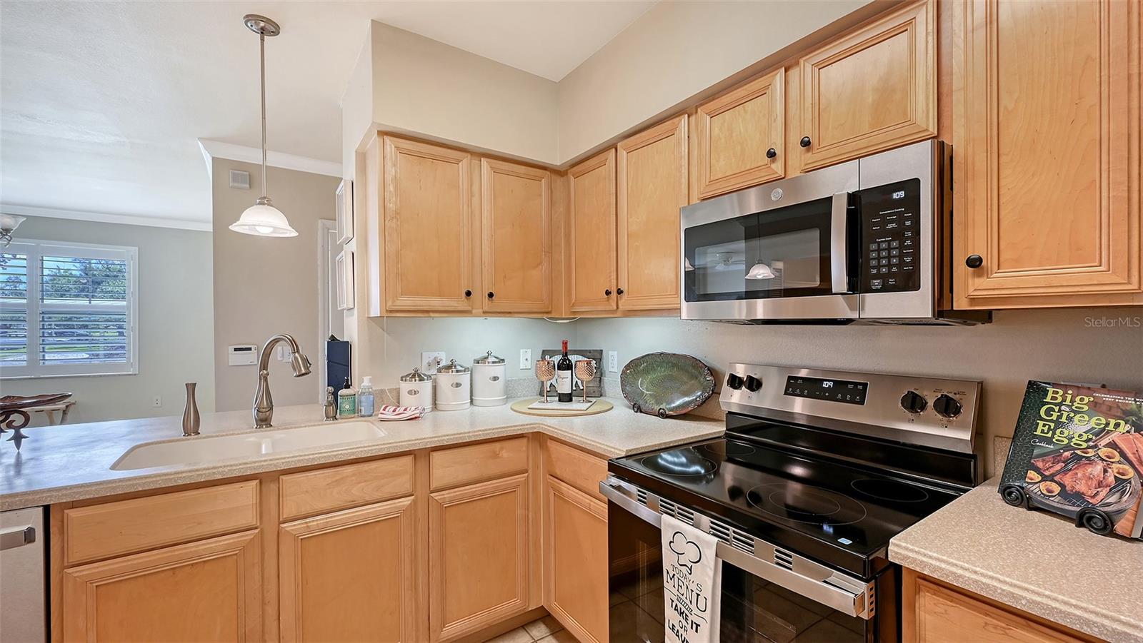 1195 VILLAGIO CIR #103