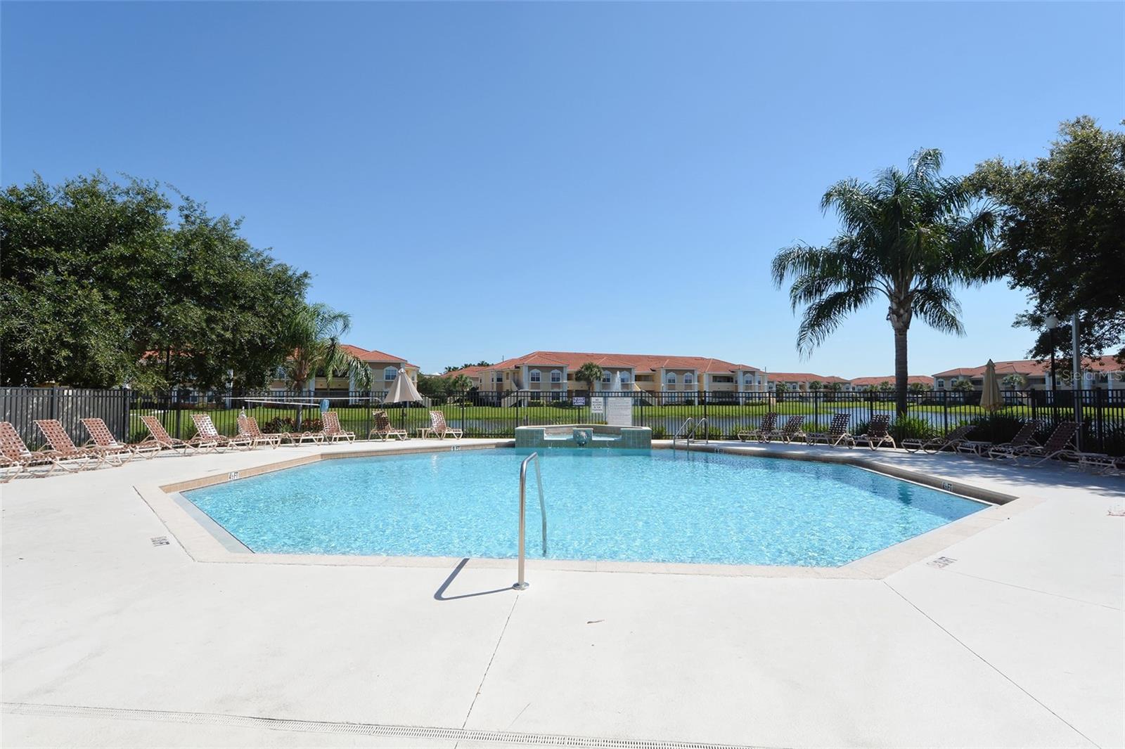 1195 VILLAGIO CIR #103
