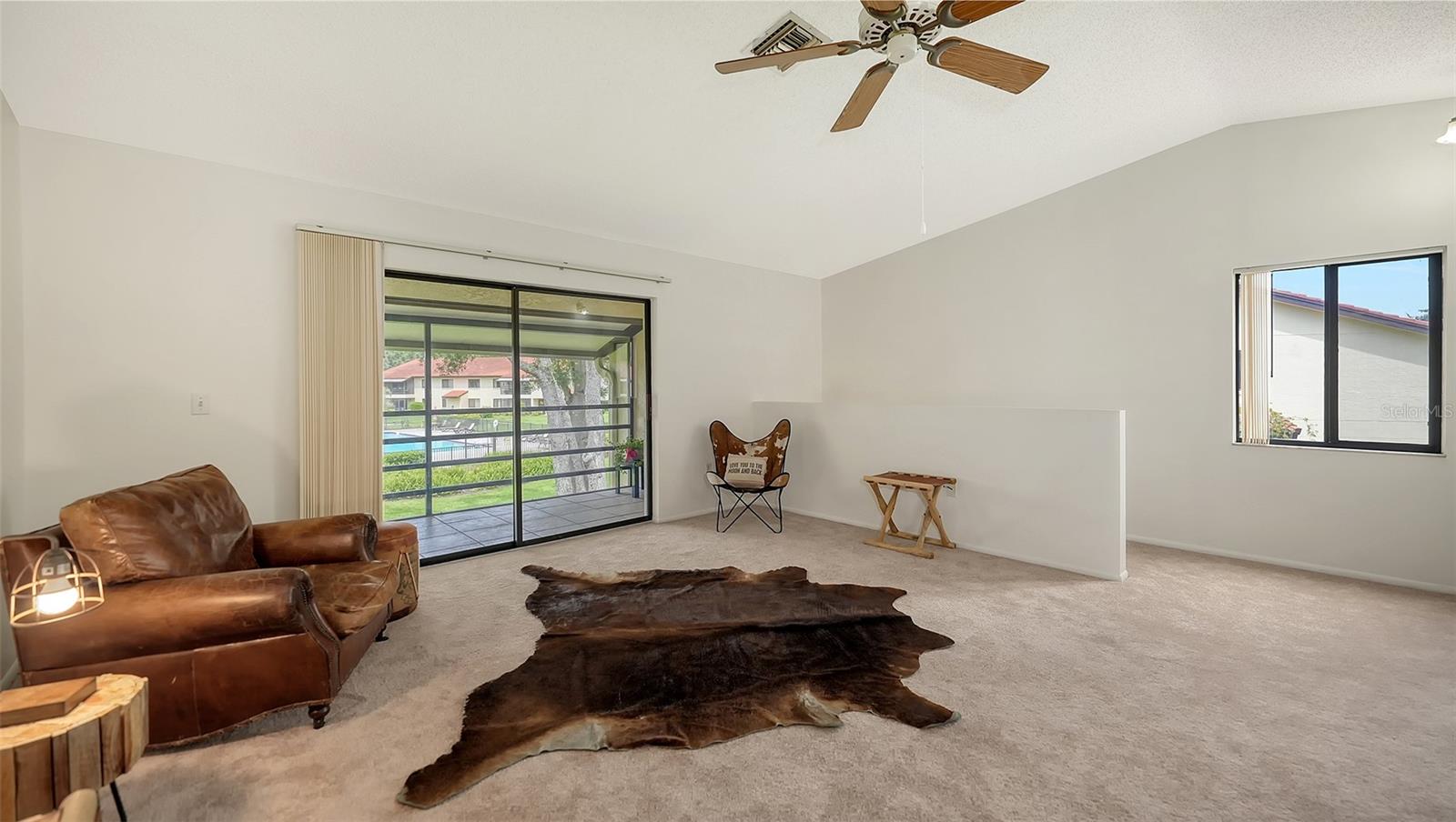 5785 GARDENS DR #5785