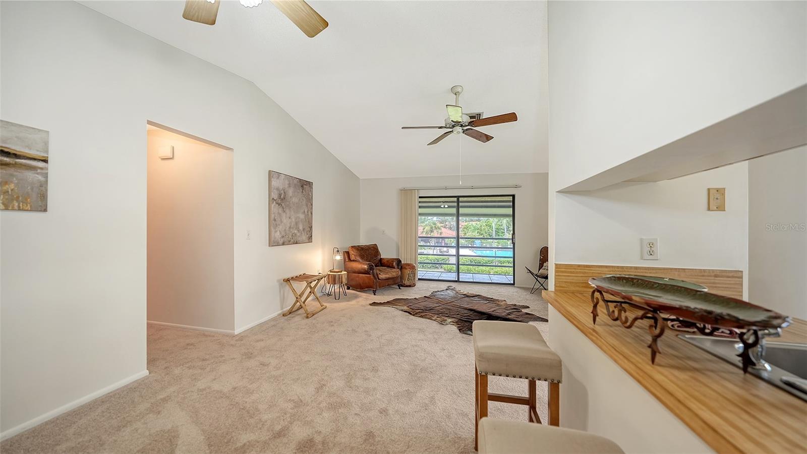 5785 GARDENS DR #5785