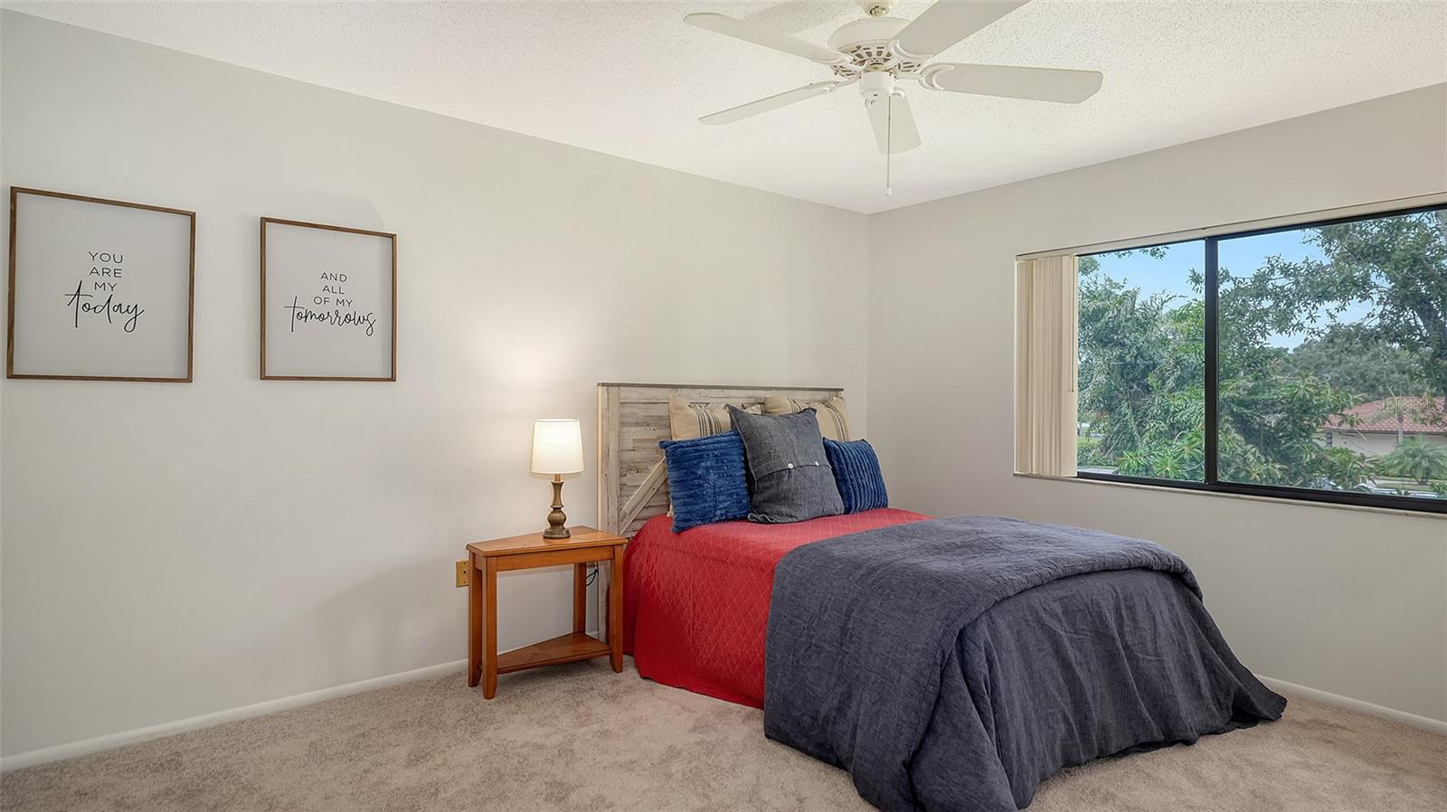 5785 GARDENS DR #5785