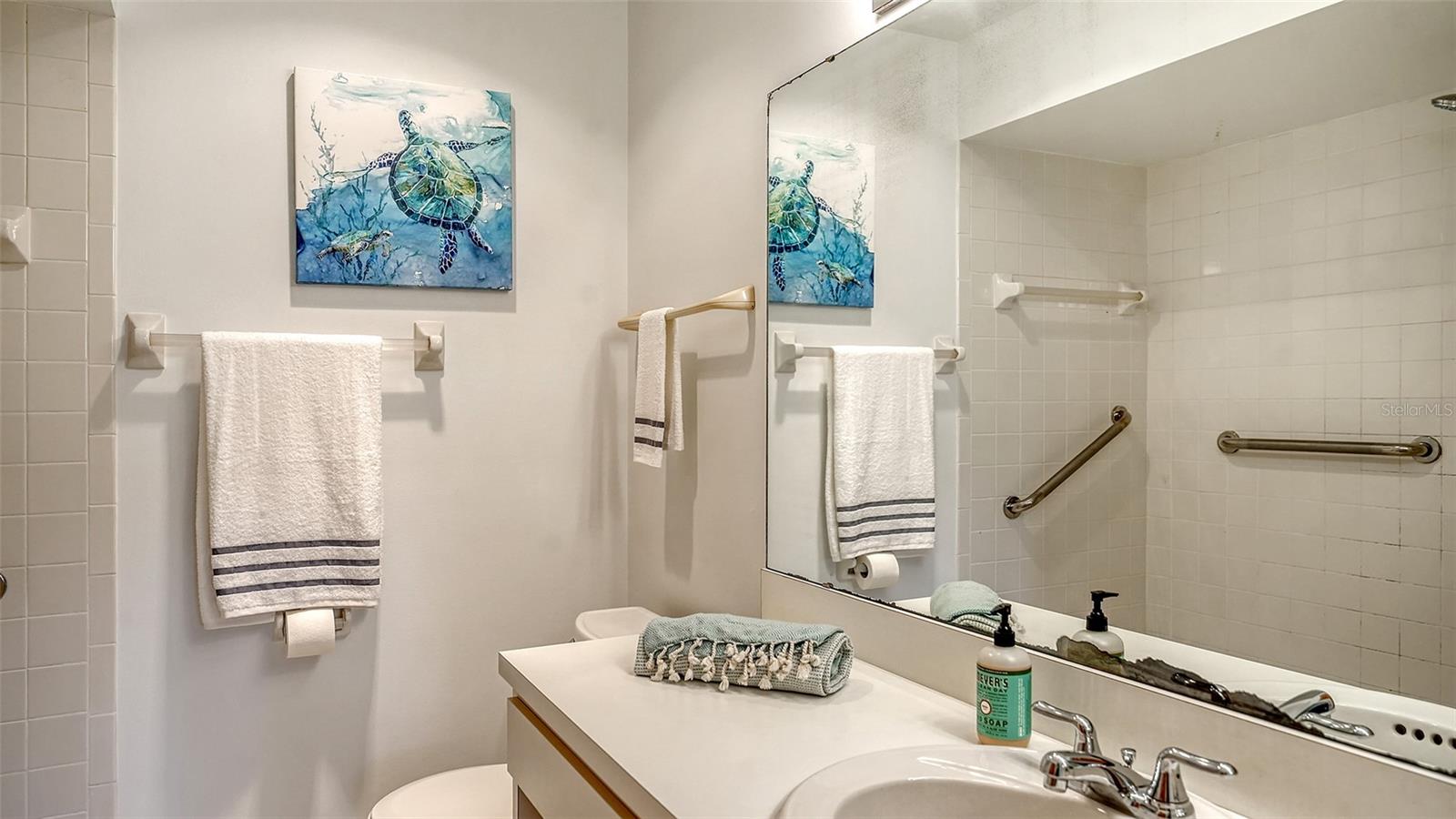 5785 GARDENS DR #5785