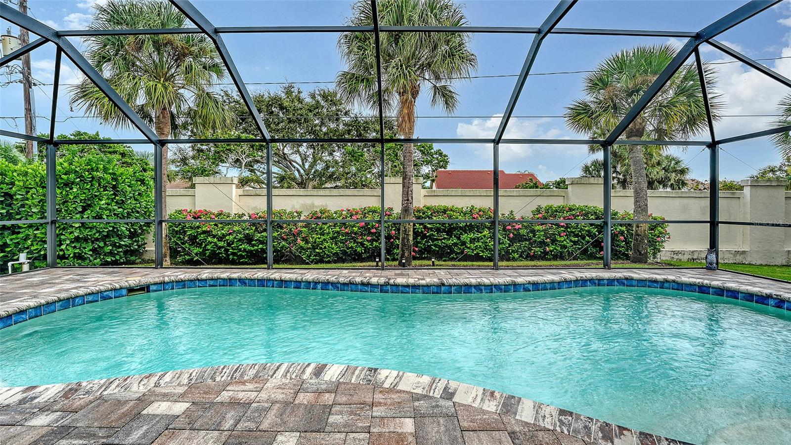 524 ACACIA LN