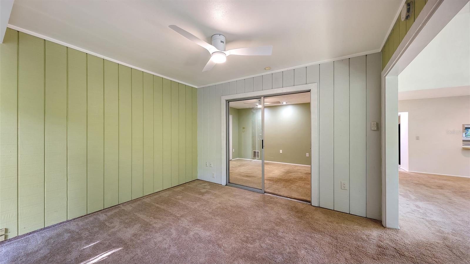 4969 VILLAGE GARDENS DR #52