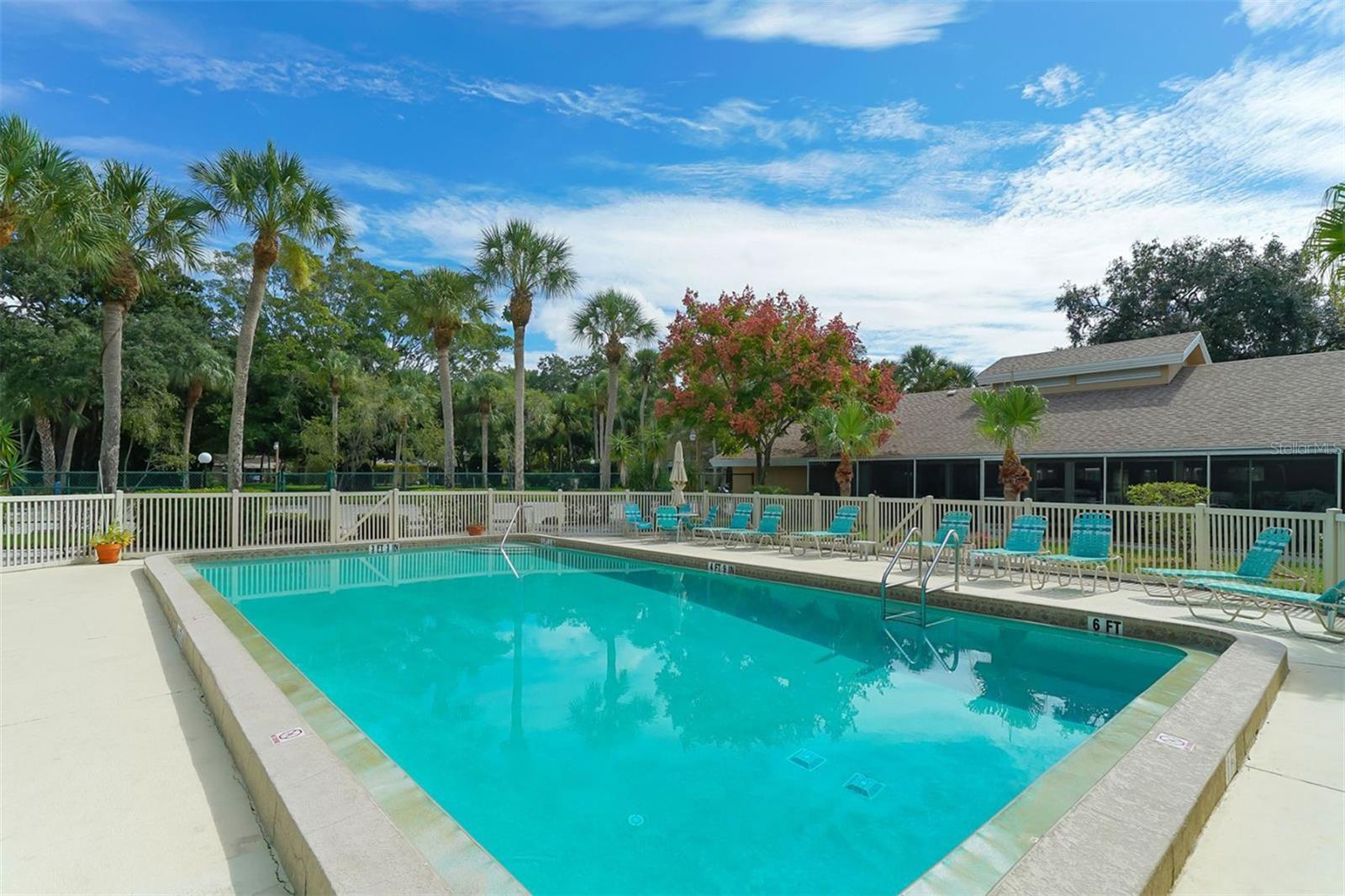 4969 VILLAGE GARDENS DR #52