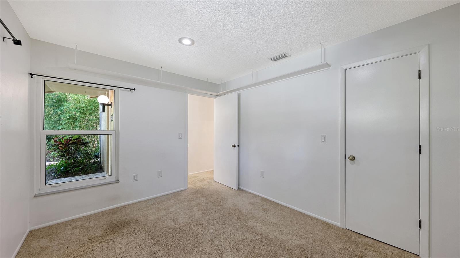 4969 VILLAGE GARDENS DR #52