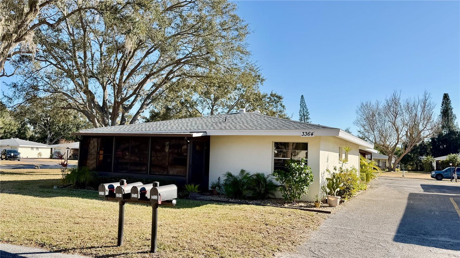 3364 RAMBLEWOOD WAY #12