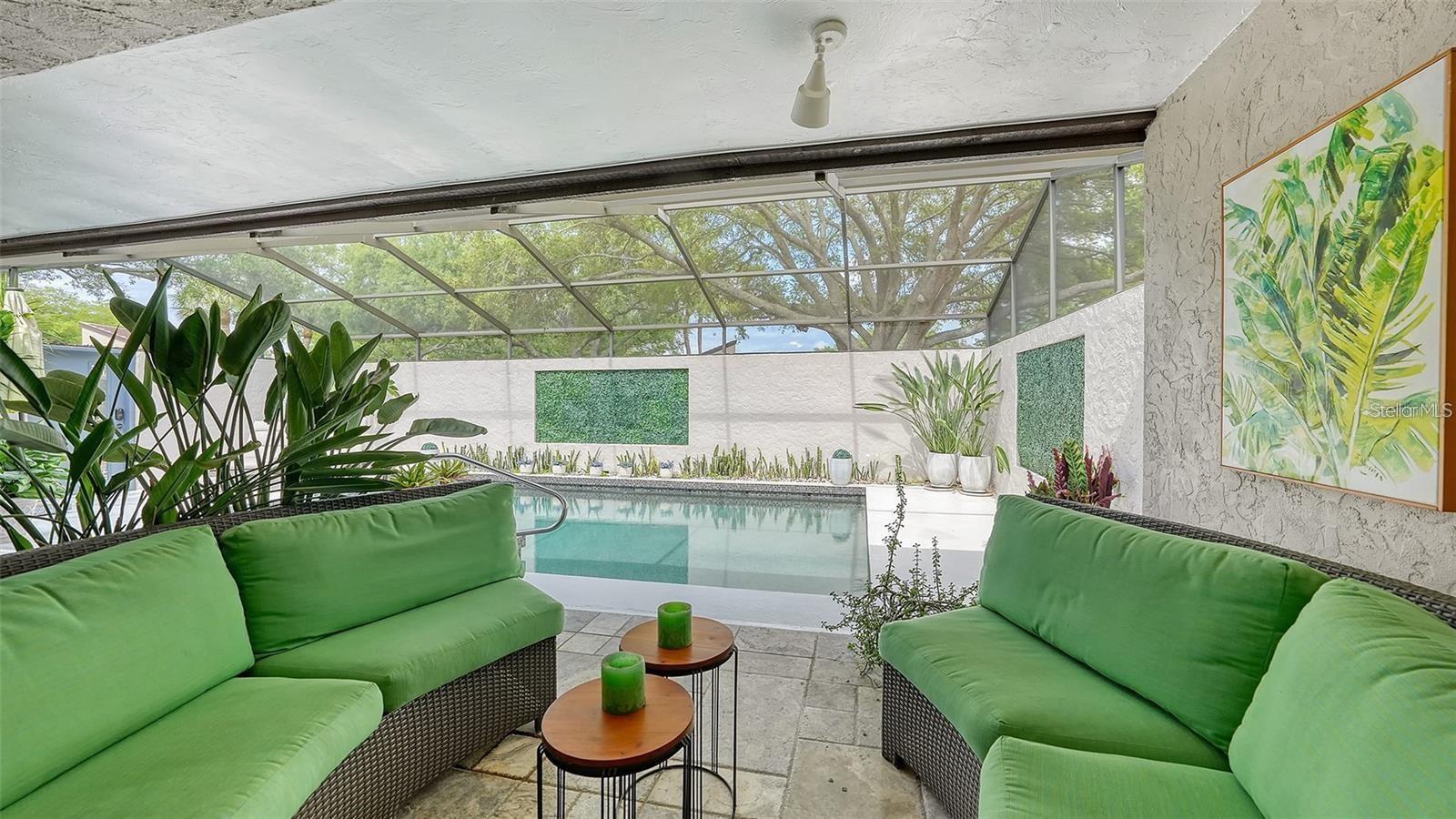 3842 GLEN OAKS MANOR DR