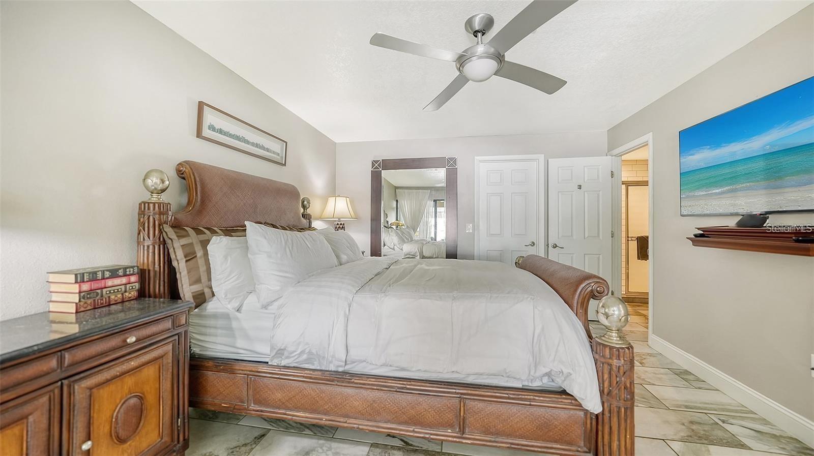 3842 GLEN OAKS MANOR DR