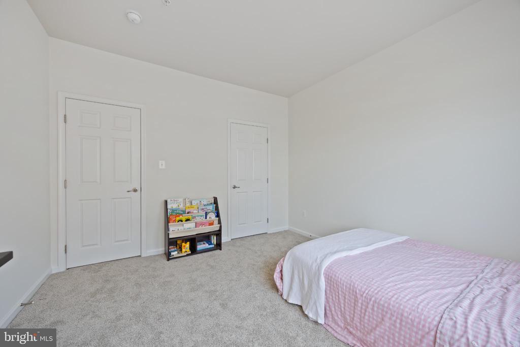 1327 CHESWICK LANE 103