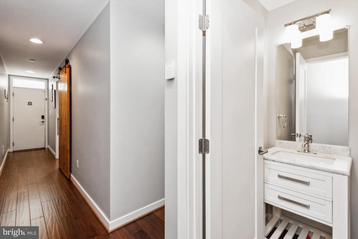 2319 E Fairmount Avenue E