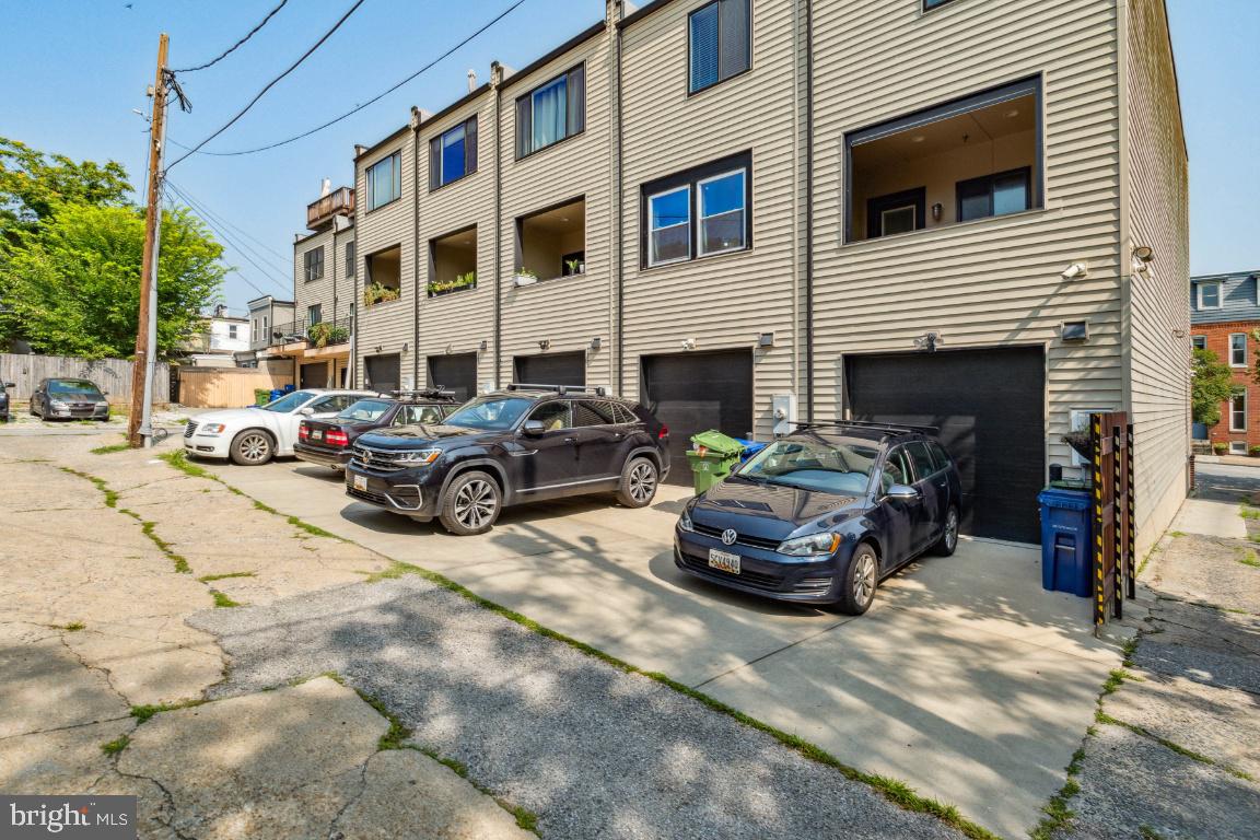 2319 E Fairmount Avenue E