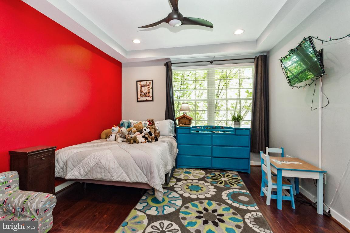 2319 E Fairmount Avenue E