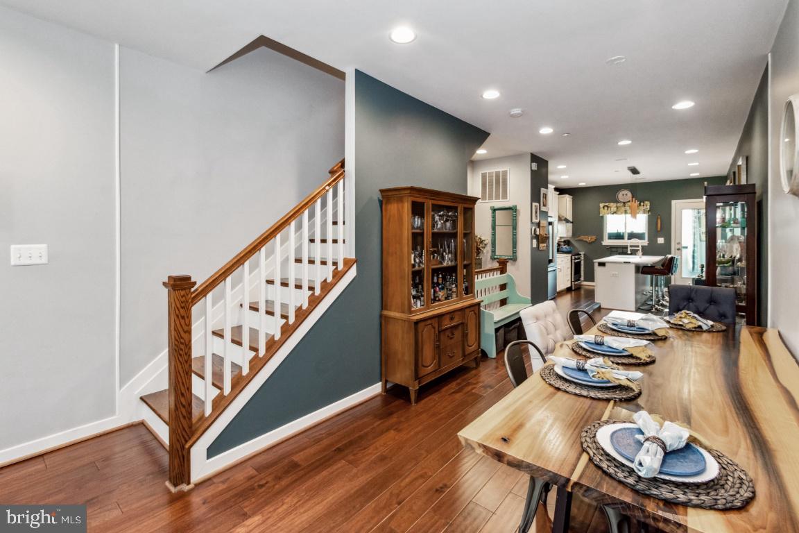 2319 E Fairmount Avenue E