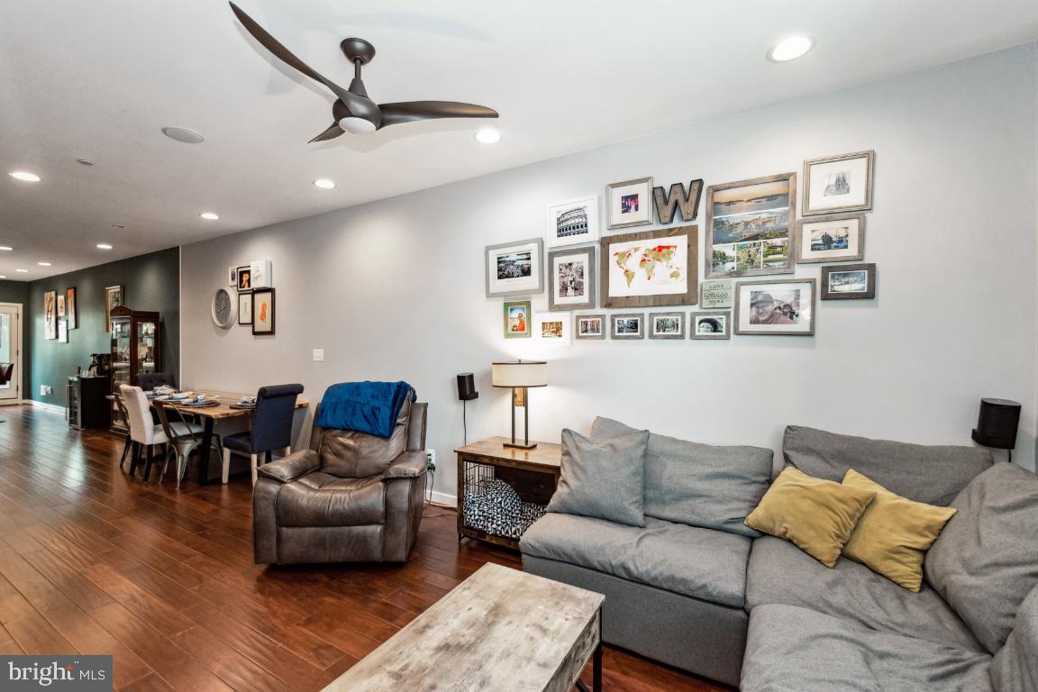 2319 E Fairmount Avenue E